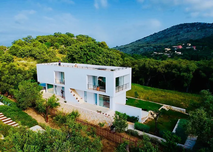 Villa Voukithro